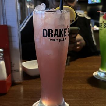 Drake's Keystone - Raspberry lemonade - Sushi Bars Near Me - Indianapolis, Indiana