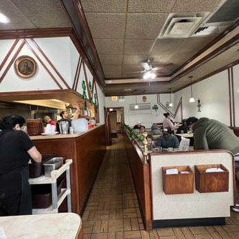 Alexander's Restaurant - Diners Near Me - Chicago, Illinois