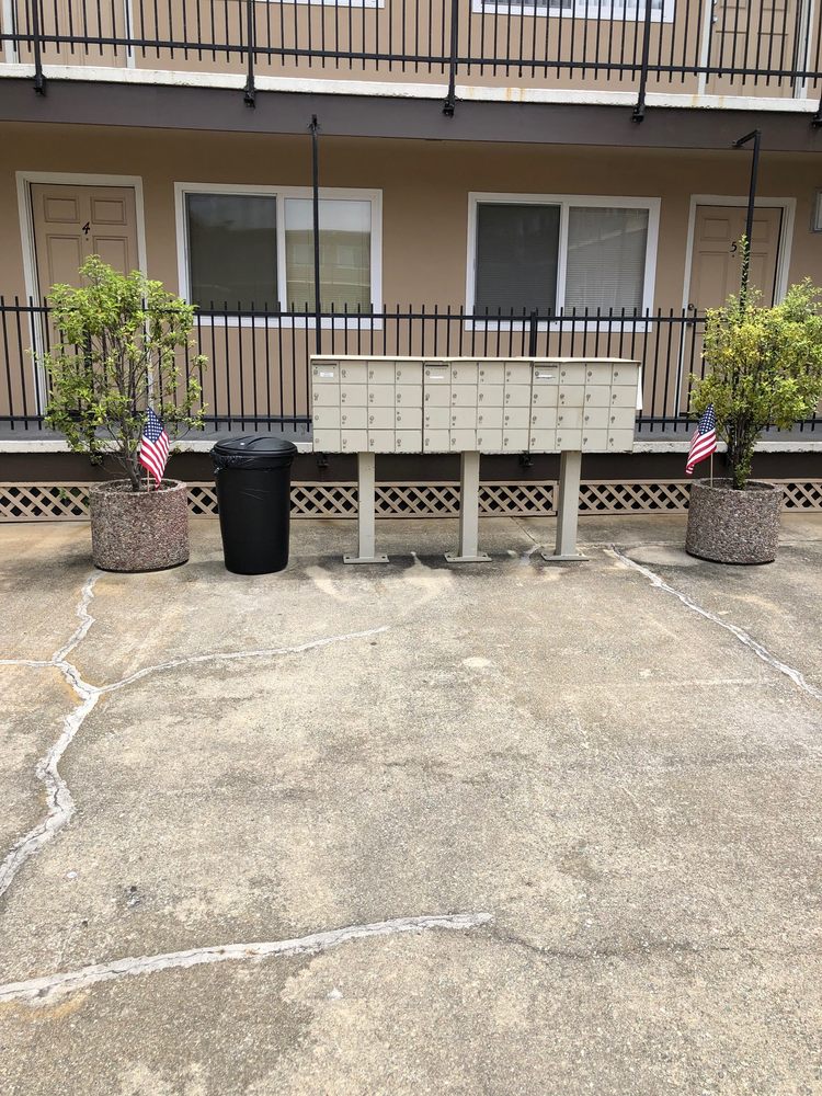 SHANGRILA APARTMENTS Updated April 2024 42 Photos 2875 David Ave