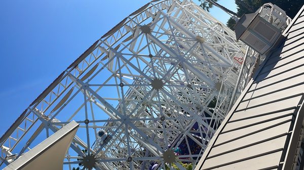 Silly Symphony Swings by null