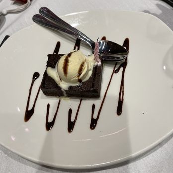 Weber Grill Restaurant - Complimentary Bday dessert... - Barbeque Near Me - Chicago, Illinois