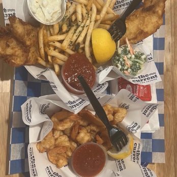 The Current Seafood Bar - Fish and Chips and Fried Shrimp - Seafood Near Me - Sanford, Florida
