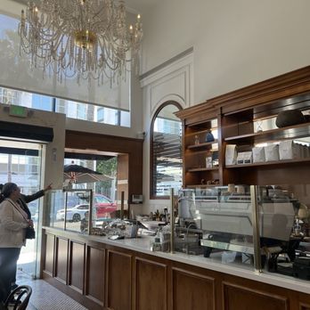 Avva Coffee - Coffee & Tea Near Me - Beverly Hills, California