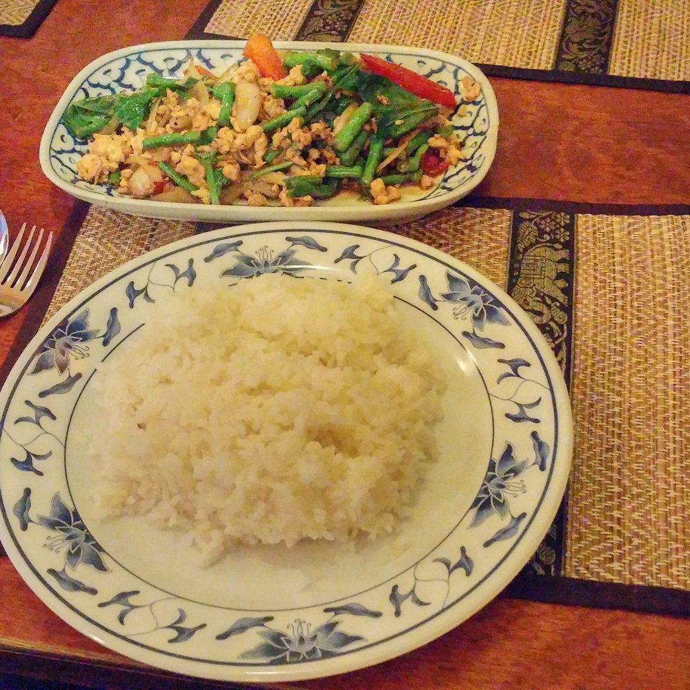 Thaise Snackbar Bird - Chicken, basil, and chili - Thai Near Me - Amsterdam, New Hampshire Thaise Snackbar Bird - Chicken, basil, and chili - Thai Near Me - Amsterdam, New Hampshire