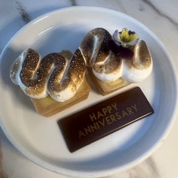 Klaw Miami - Anniversary celebration dessert - Steakhouses Near Me - Miami, Florida