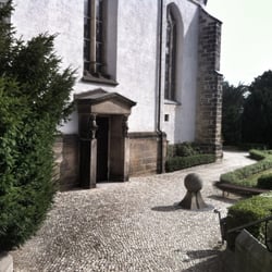 Klosterkirche - Seitlich der Klosterkirche