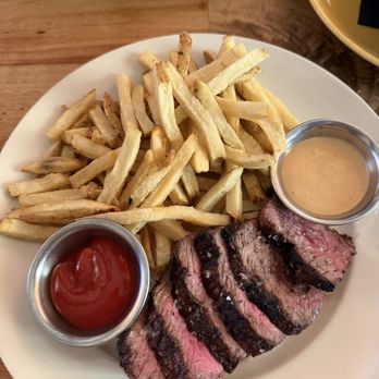 Maie Day - Steak frites - New American Near Me - Austin, Texas
