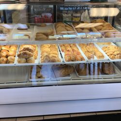 Sabor 3 Colores - Mix of pan dulce y pan salado