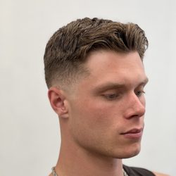 The Pros Salon