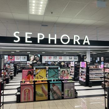 Kohl's - Department Stores Near Me - MENIFEE, California