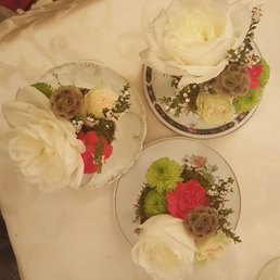 tea cups with flowers