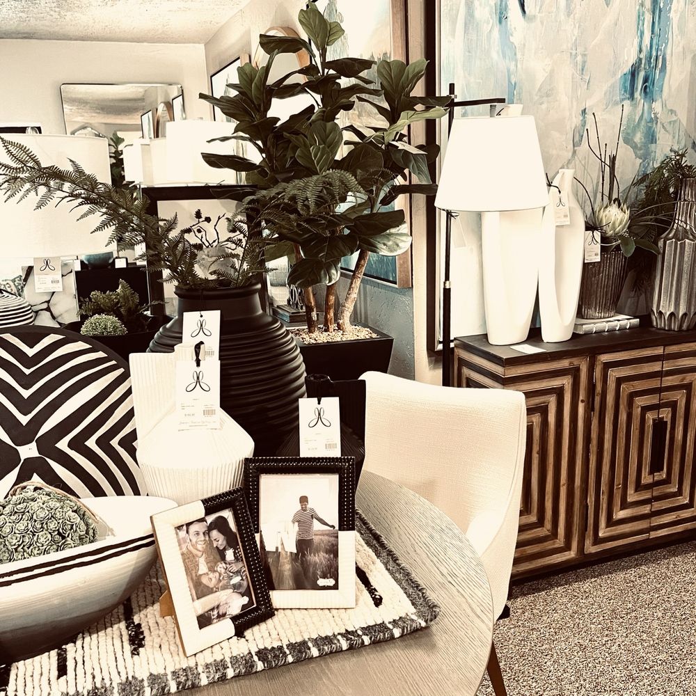 JANEEN’S FURNITURE GALLERY Updated August 2024 21 Photos & 13 Reviews 220 W Main St