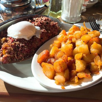 Junior's Restaurant & Bakery - Foxwoods - Corn Beef Hash - American Near Me - Mashantucket, Connecticut Junior's Restaurant & Bakery - Foxwoods - Corn Beef Hash - American Near Me - Mashantucket, Connecticut