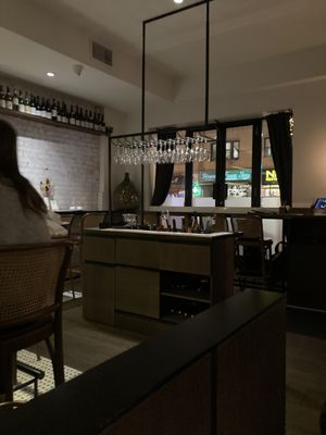Vinoteca Pompette Restaurant by null