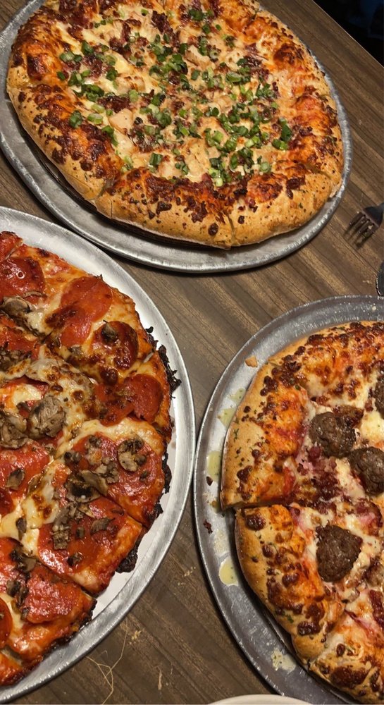 Hounddog's Three Degree Pizza