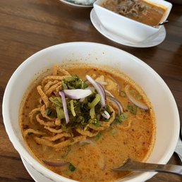 Khao Soi with chicken - 3 Khao Soi with chicken - 3