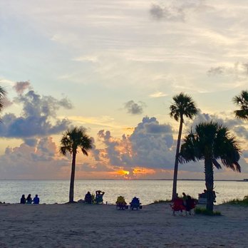 Sunset Beach - Sunset at sunset beach park, August 2021. - Beaches Near Me - Tarpon Springs, Florida