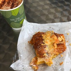 Quotidian - Almond/chocolate croissant