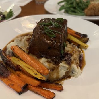 The Southern Pecan - Short rib - Southern Near Me - Charlotte, North Carolina The Southern Pecan - Short rib - Southern Near Me - Charlotte, North Carolina