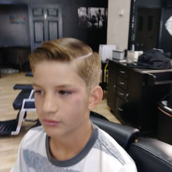 Marc Savz Barber - Regular hair cut with a comb over. - Barbers Near Me - San Diego, California Marc Savz Barber - Regular hair cut with a comb over. - Barbers Near Me - San Diego, California