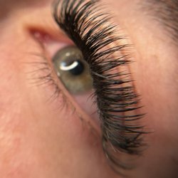 Eye Lash You & Brow Studio - Volume extensions