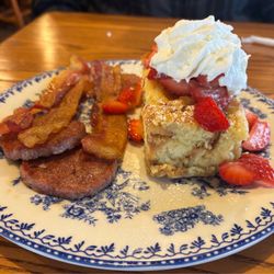 Fresh Strawberry French Toast Bake