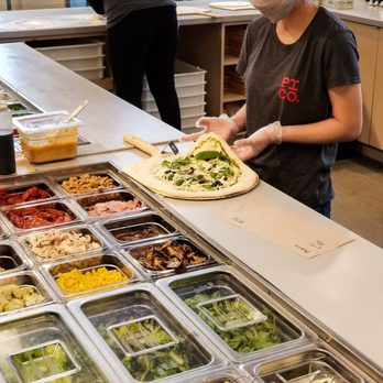 Pi Co. - Pizza preparation - Pizza Near Me - Toronto, Ontario