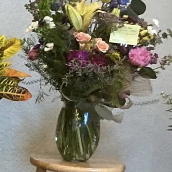 D' Agee & Co. Florist - One of the beautiful family arrangements D'Agee did for my mom's service - Florists Near Me - Liberty, Missouri D' Agee & Co. Florist - One of the beautiful family arrangements D'Agee did for my mom's service - Florists Near Me - Liberty, Missouri