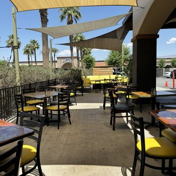 Cups Cafe - Breakfast & Brunch Near Me - Palm Desert, California