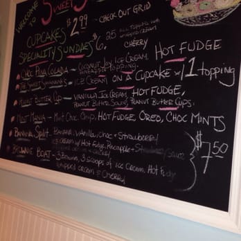 Sweet Savannah's - Ice Cream & Frozen Yogurt Near Me - Marathon, Florida Sweet Savannah's - Ice Cream & Frozen Yogurt Near Me - Marathon, Florida
