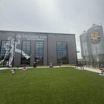 Crooked Can Brewery - Breweries Near Me - Minneola, Florida