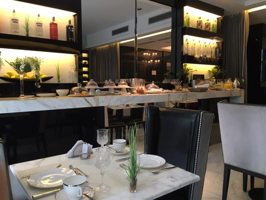 1828 Smart Hotel by null