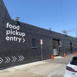 Ahi Hawaiian BBQ - Front of the Building for food pick up