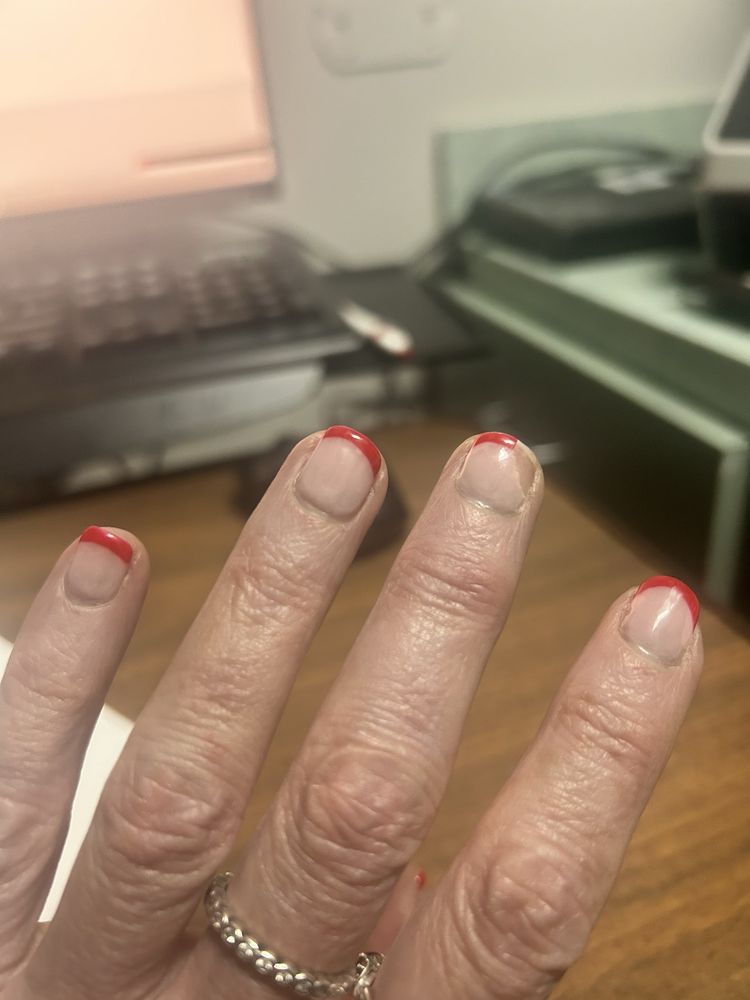 Elegant Nails Image