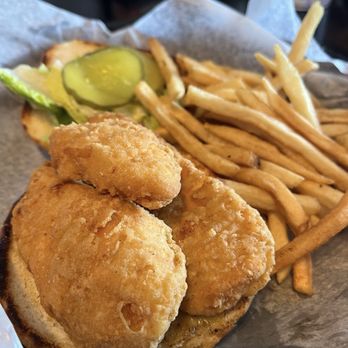 Gaslight Diner - Chicken sandwich - American Near Me - Louisville, Kentucky Gaslight Diner - Chicken sandwich - American Near Me - Louisville, Kentucky