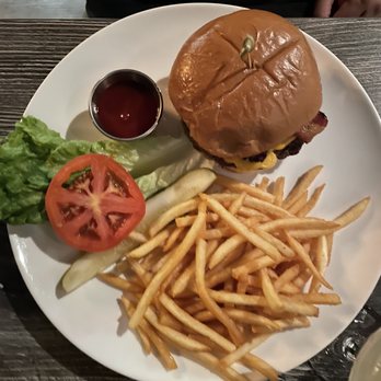 Tri Valley Bistro - BBQ Smoked House Burger - Breakfast & Brunch Near Me - Pleasanton, California Tri Valley Bistro - BBQ Smoked House Burger - Breakfast & Brunch Near Me - Pleasanton, California