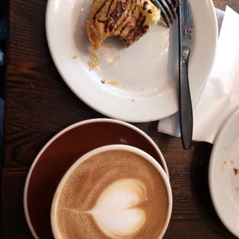 Amara Chocolate & Coffee - Cacao Latte and a chocolate croissant, delicious!! - Coffee & Tea Near Me - Pasadena, California