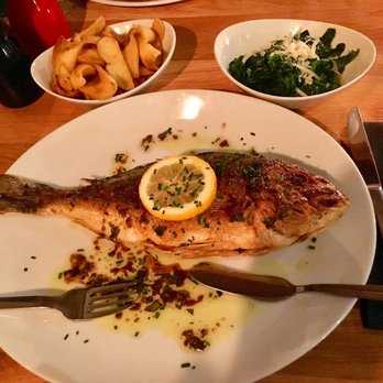 Da Sergio - GROSSE GEGRILLTE DORADE Im ganzen serviert mit frischem Blattspinat und zusätzlichen Amazing Fries. - Italian Near Me - Norden, NI Da Sergio - GROSSE GEGRILLTE DORADE Im ganzen serviert mit frischem Blattspinat und zusätzlichen Amazing Fries. - Italian Near Me - Norden, NI