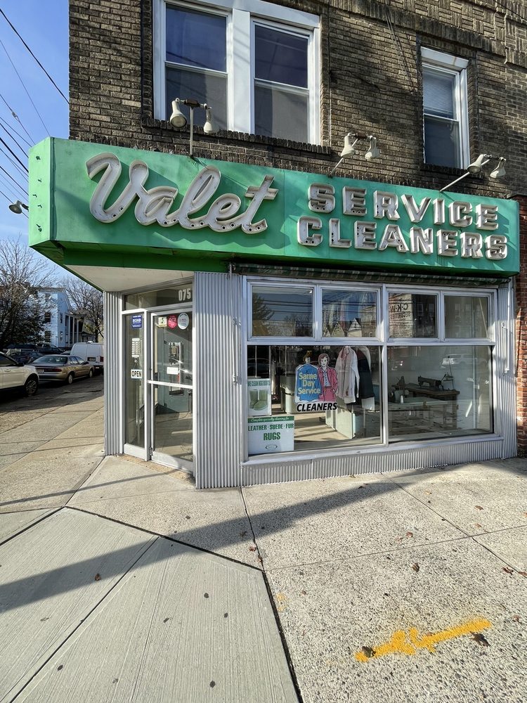 VALET SERVICE CLEANERS 1075 Avenue C, Bayonne, New Jersey Laundry