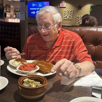 Hershey's Restaurant - Meatloaf - American Near Me - Gaithersburg, Maryland