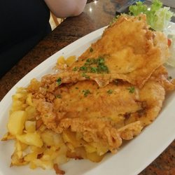Beckmann Fischspezialitäten - Gebratene Scholle mit Bratkartoffeln