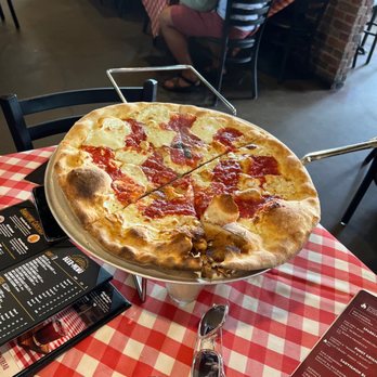 Grimaldi's Pizzeria - Classic Pizza - Pizza Near Me - Grapevine, Texas