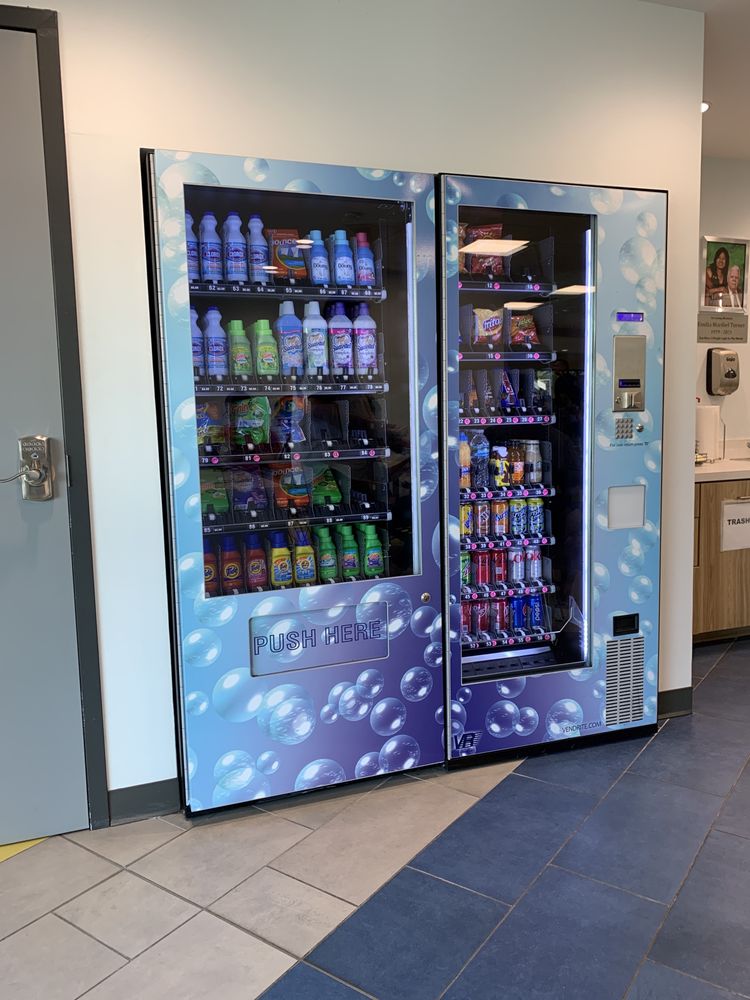 WASH ZONE FAMILY LAUNDROMAT Updated October 2024 17 Photos & 16 Reviews 5235 S Dale Mabry