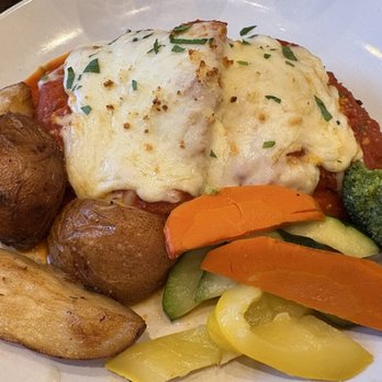 Iavarone Italian Kitchen & Pizzeria - Chicken Parmigiana - Italian Near Me - Plainview, New York Iavarone Italian Kitchen & Pizzeria - Chicken Parmigiana - Italian Near Me - Plainview, New York