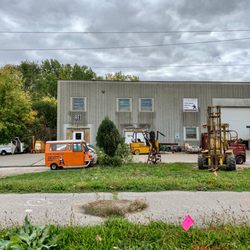 Howe Welding and Metal Fabrication - Outside