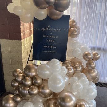 Boons Balloons - Wedding Easel done exactly as we requested Bride loved it - Balloon Services Near Me Boons Balloons - Wedding Easel done exactly as we requested Bride loved it - Balloon Services Near Me
