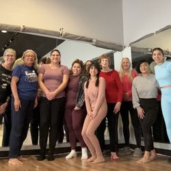 Yoga For Any Body - Group picture