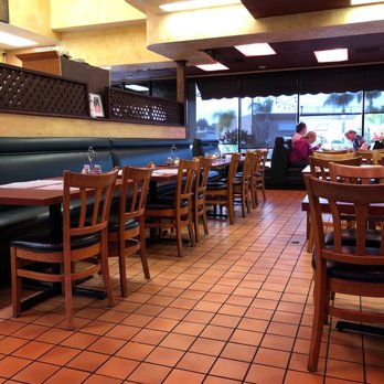 Vince's Spaghetti Express - Italian Near Me - Temecula, California