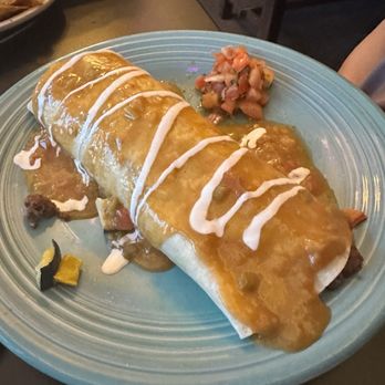 El Mundo - Burrito grande - Mexican Near Me - Louisville, Kentucky El Mundo - Burrito grande - Mexican Near Me - Louisville, Kentucky