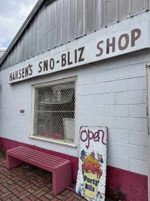Hansen's Sno-Bliz by null